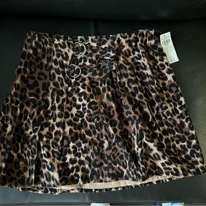 Hollister leopard pattern skirt new